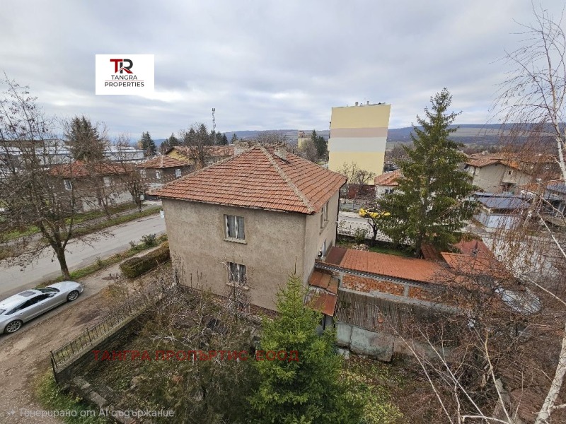 Продава 3-СТАЕН, гр. Радомир, област Перник, снимка 2 - Апартаменти - 55993520