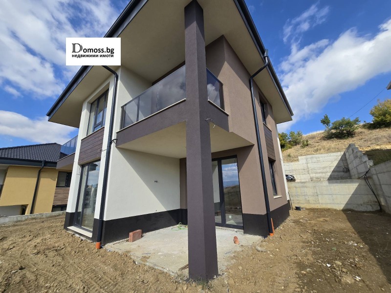 Продава КЪЩА, гр. Благоевград, Еленово 2, снимка 2 - Къщи - 52744882