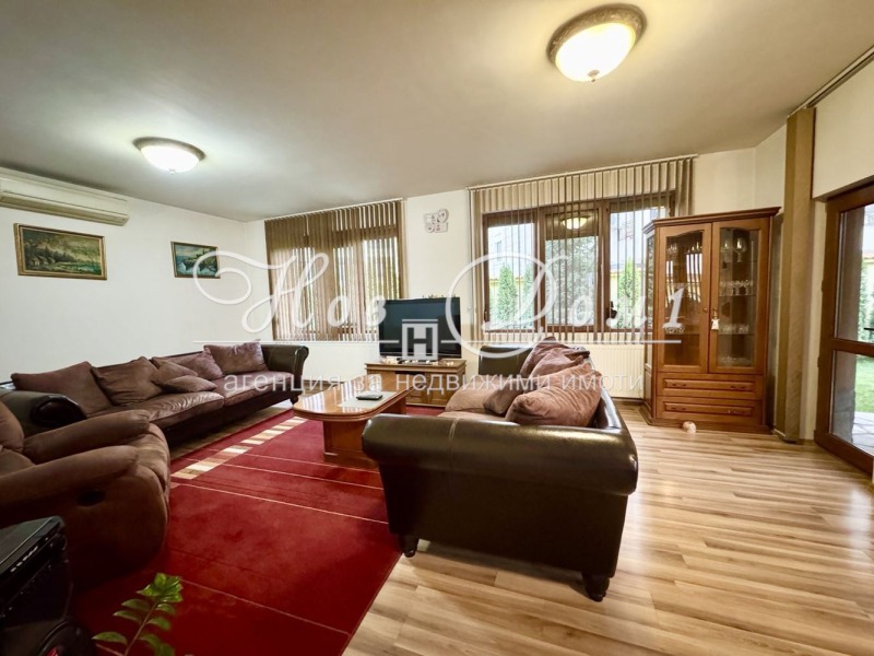 Продава КЪЩА, гр. Пловдив, Остромила, снимка 3 - Къщи - 52647279