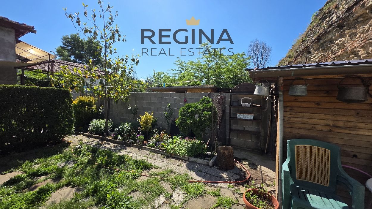 Продава КЪЩА, гр. Хисаря, област Пловдив, снимка 4 - Къщи - 54930358