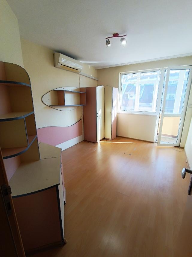 À venda  2 quartos Varna , Sportna zala , 81 m² | 27138018 - imagem [5]