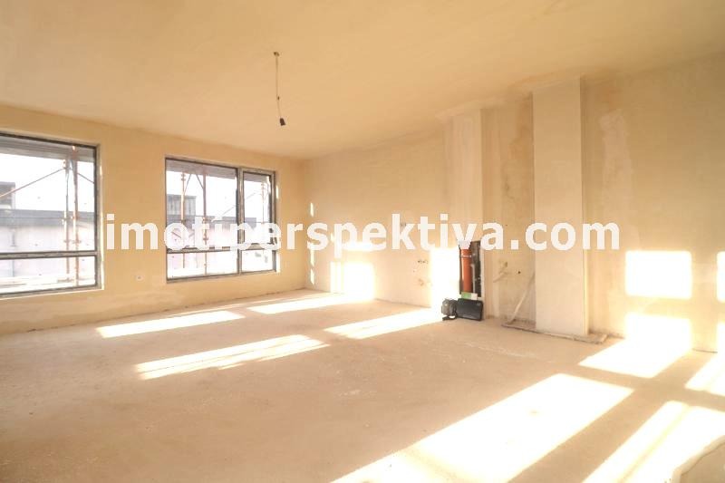 Продава 3-СТАЕН, гр. Пловдив, Кючук Париж, снимка 2 - Апартаменти - 52545861