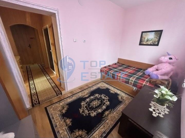 Продава ЕТАЖ ОТ КЪЩА, гр. Горна Оряховица, област Велико Търново, снимка 2 - Етаж от къща - 52278523