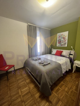 1 chambre Lyatno kino Trakiya, Varna 1