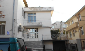 Продажба на имоти в гр. Карнобат, област Бургас - изображение 9 