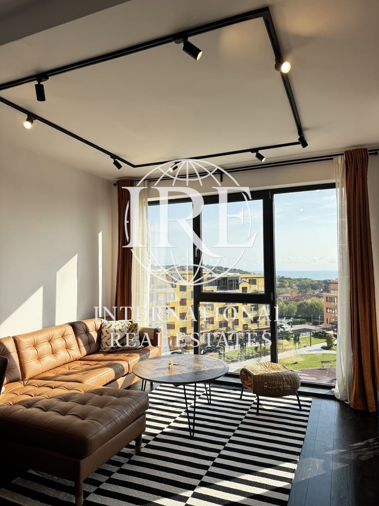 Продава 2-СТАЕН, гр. Варна, к.к. Св.Св. Константин и Елена, снимка 3 - Апартаменти - 52812024