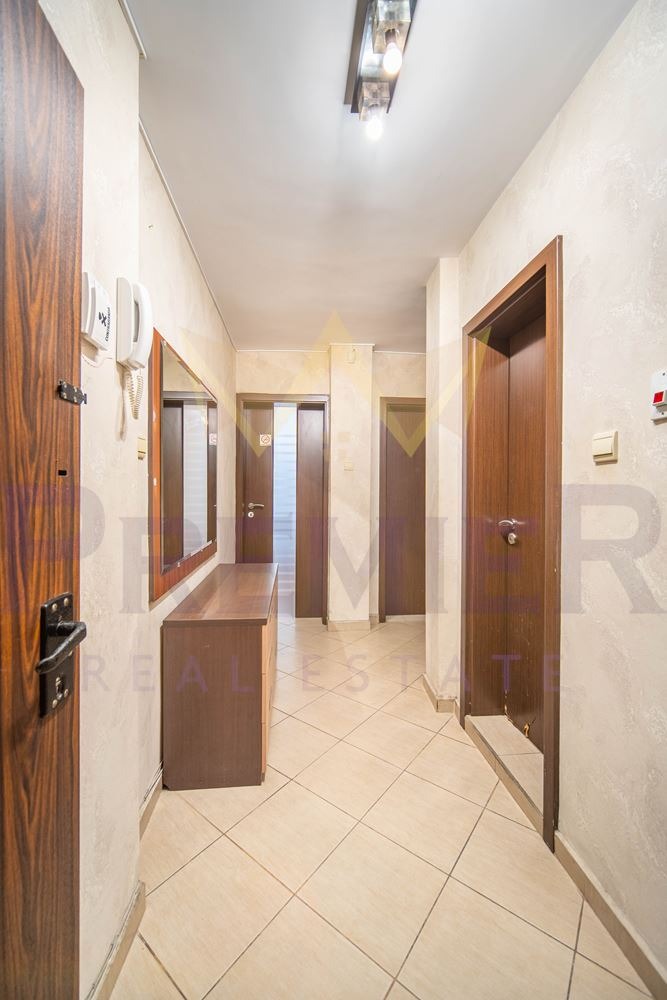 Продава  3-стаен град Варна , Център , 102 кв.м | 38098408 - изображение [16]