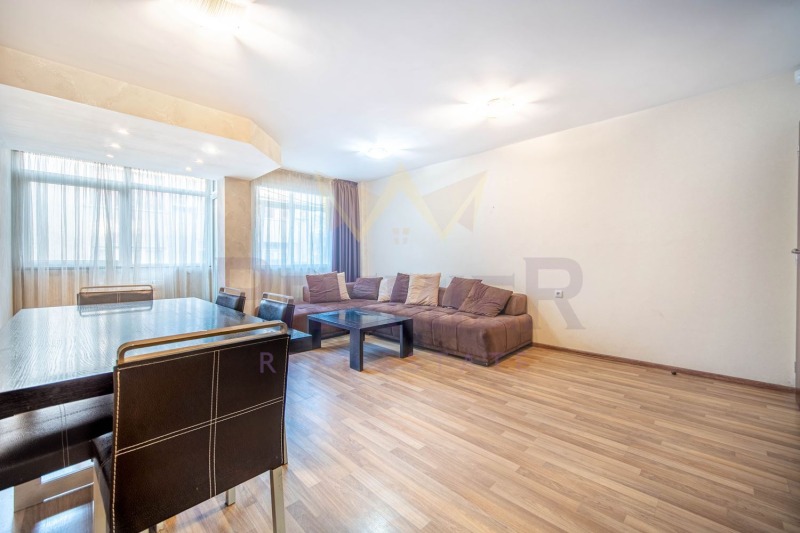 Продава  3-стаен град Варна , Център , 102 кв.м | 38098408 - изображение [3]