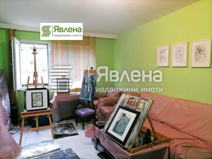 Na prodej  3 ložnice Sofia , Slatina , 101 m2 | 82062474 - obraz [2]