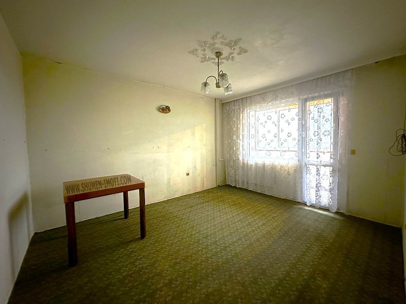 Продава МНОГОСТАЕН, гр. Шумен, Тракия, снимка 3 - Апартаменти - 52406433