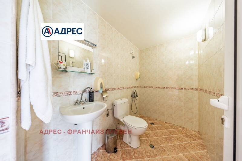 Продава ХОТЕЛ, с. Велчево, област Ловеч, снимка 16 - Хотели - 53416236