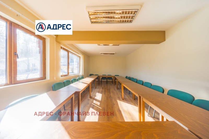 Продава ХОТЕЛ, с. Велчево, област Ловеч, снимка 15 - Хотели - 53416236