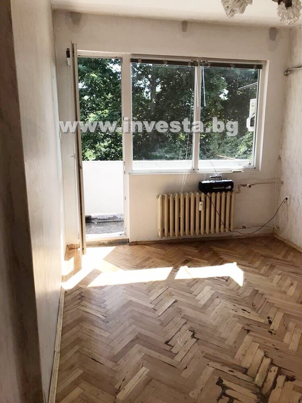 Продава 2-СТАЕН, гр. Пловдив, Кършияка, снимка 2 - Aпартаменти - 47043850