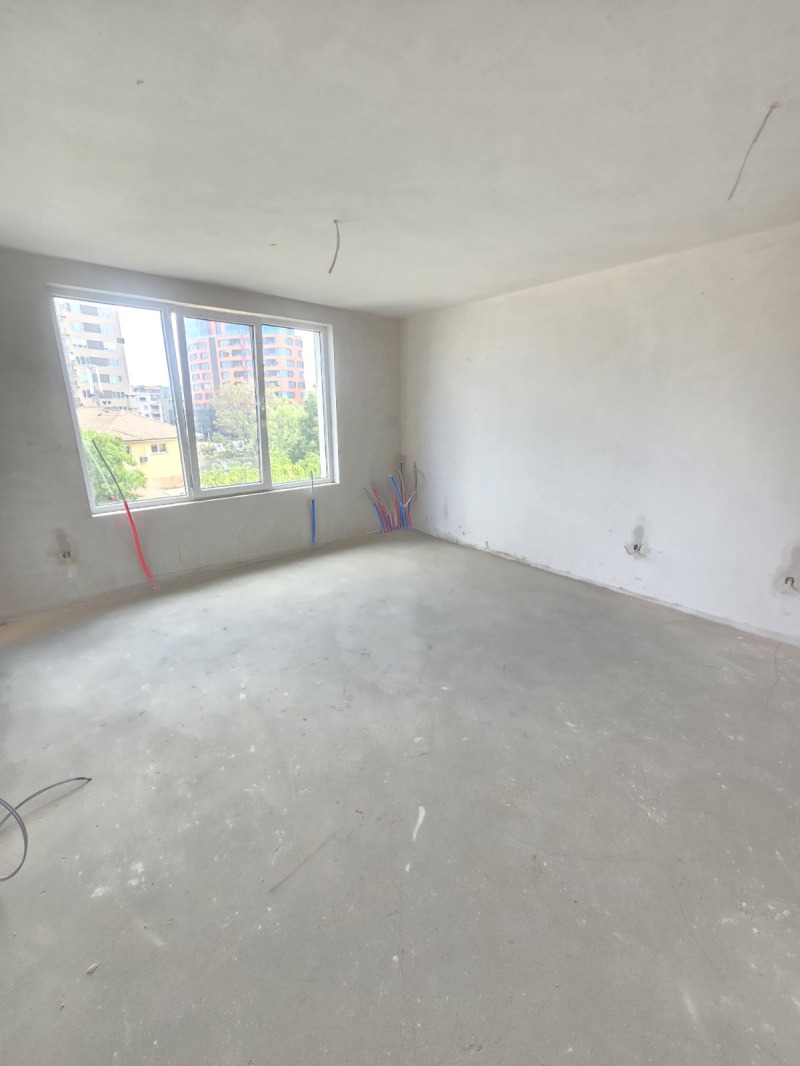 À venda  2 quartos Sofia , Hladilnika , 98 m² | 13077376 - imagem [4]