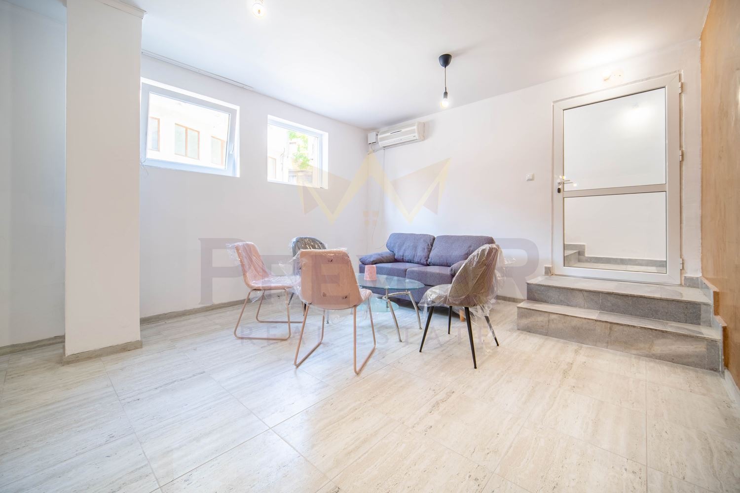 Продава ОФИС, гр. Варна, Операта, снимка 2 - Офиси - 55950398