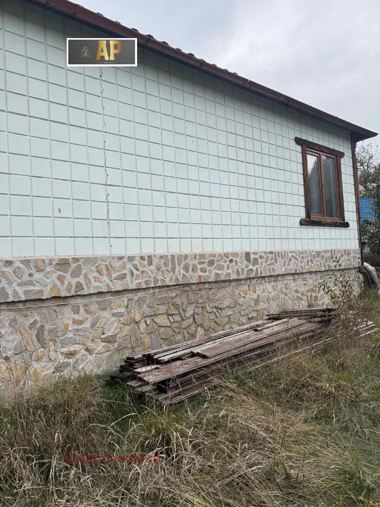 Продава КЪЩА, с. Горни Окол, област София област, снимка 2 - Къщи - 54583994