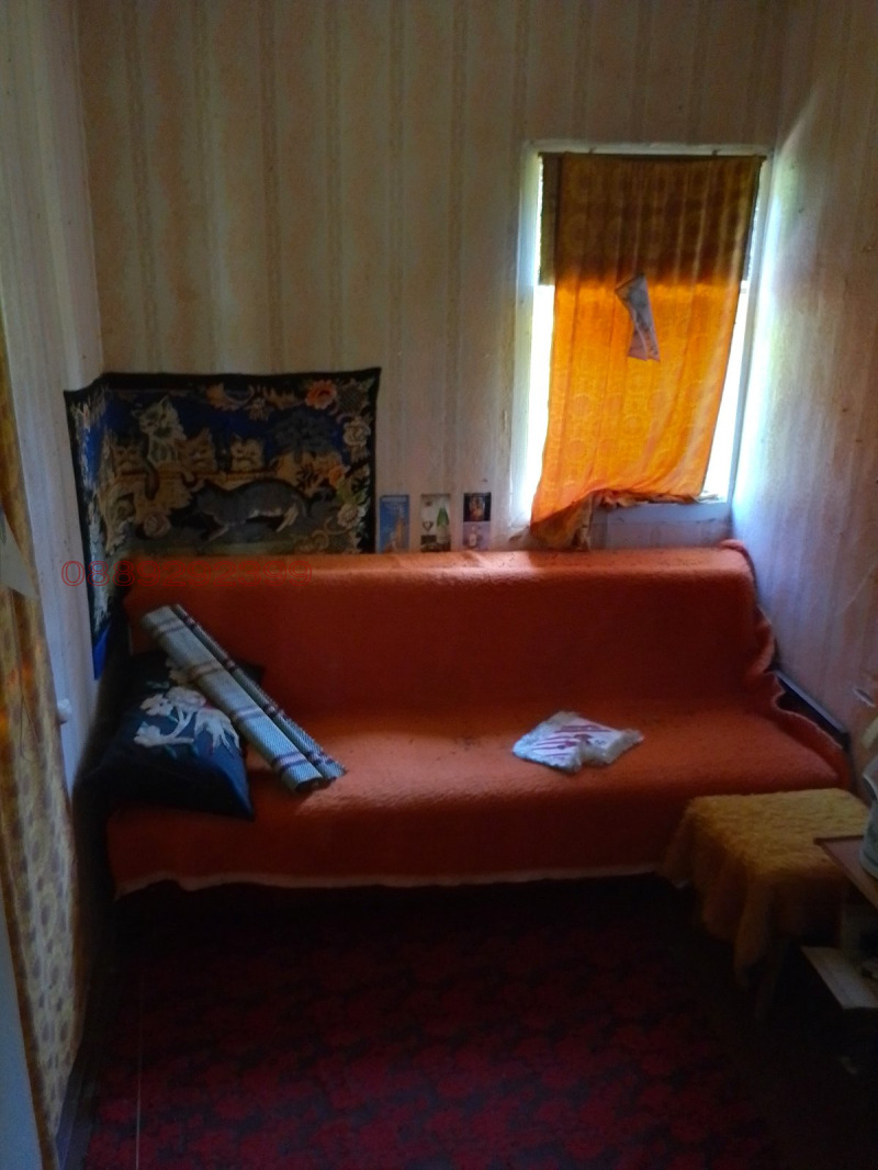 Продава КЪЩА, с. Голяма Желязна, област Ловеч, снимка 4 - Къщи - 52783585