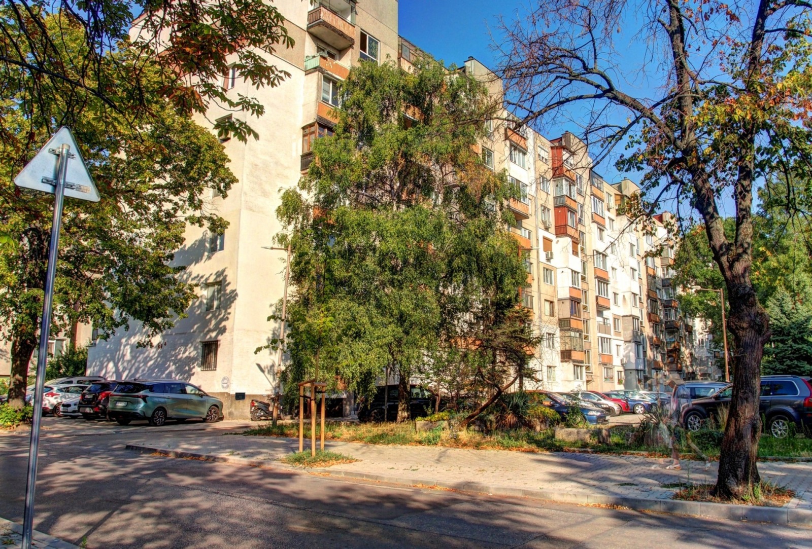 Продава 3-СТАЕН, гр. София, Иван Вазов, снимка 2 - Апартаменти - 55986826