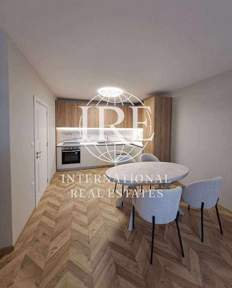 Продава 3-СТАЕН, гр. Варна, Център, снимка 2 - Апартаменти - 56096116