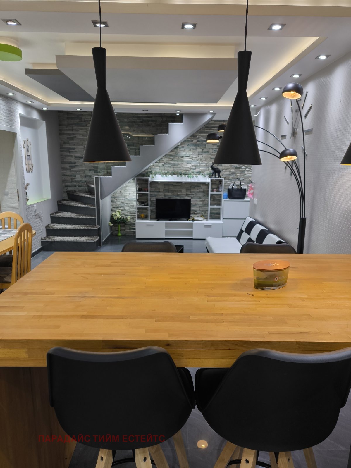 Продава 4-СТАЕН, гр. София, Карпузица