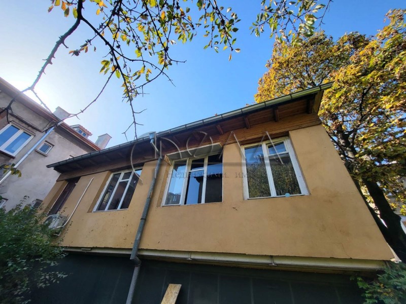 Продава  Многостаен град София , Център , 240 кв.м | 42196109 - изображение [2]