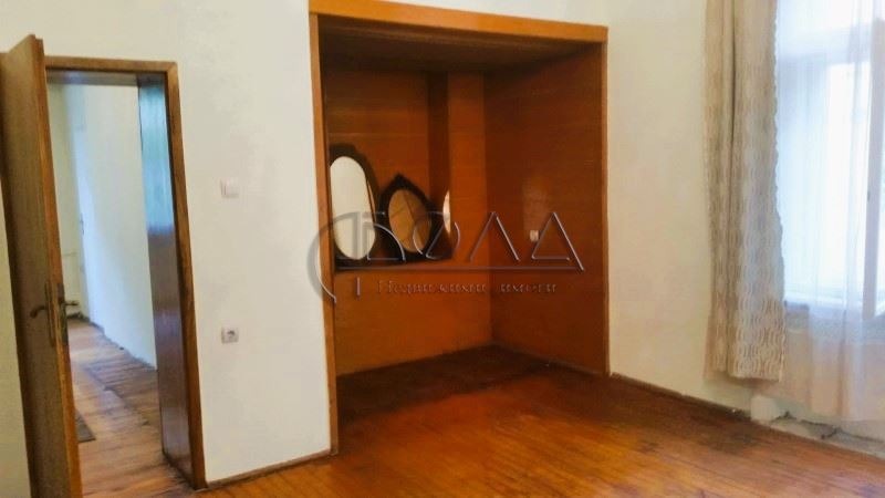 Продава  Многостаен град София , Център , 240 кв.м | 42196109 - изображение [6]