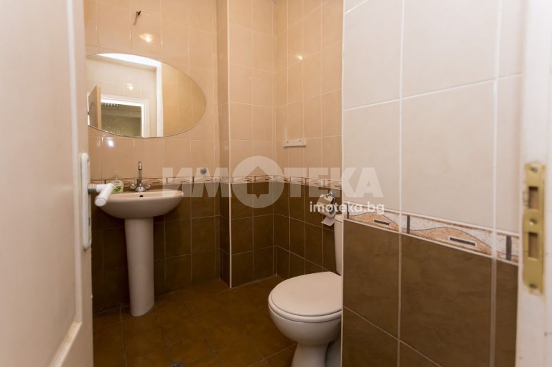 Till salu  Kontor Sofia , Lozenec , 270 kvm | 66241399 - bild [9]