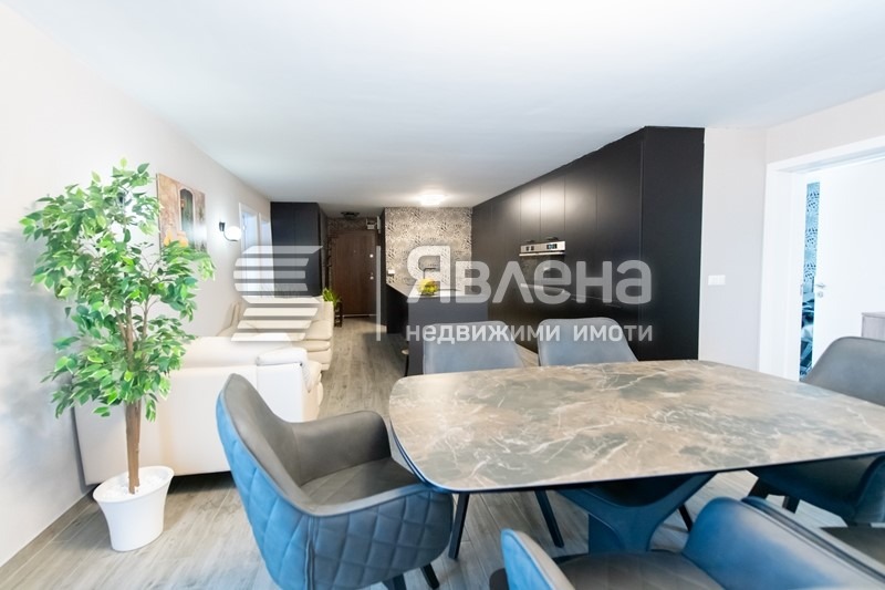 De vânzare  2 dormitoare Blagoevgrad , Șiroc țentâr , 112 mp | 96416326