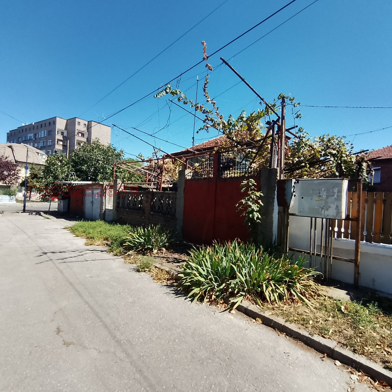 Продава КЪЩА, гр. Пазарджик, Център, снимка 3 - Къщи - 52781844