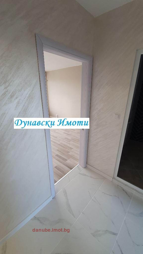 Продава 3-СТАЕН, гр. Русе, Възраждане, снимка 2 - Aпартаменти - 47387727