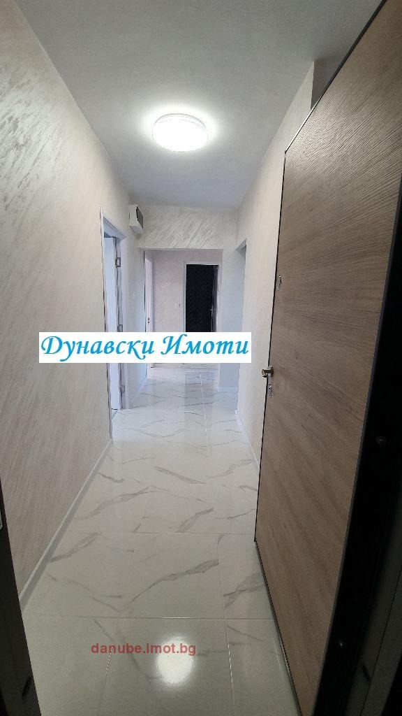 Продава  3-стаен град Русе , Възраждане , 80 кв.м | 22068334 - изображение [2]