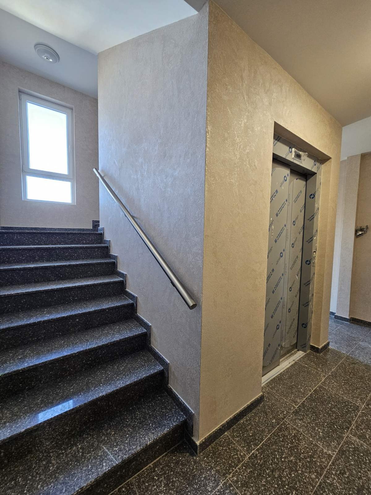 Продава 2-СТАЕН, гр. Пловдив, Коматево, снимка 15 - Апартаменти - 55237901