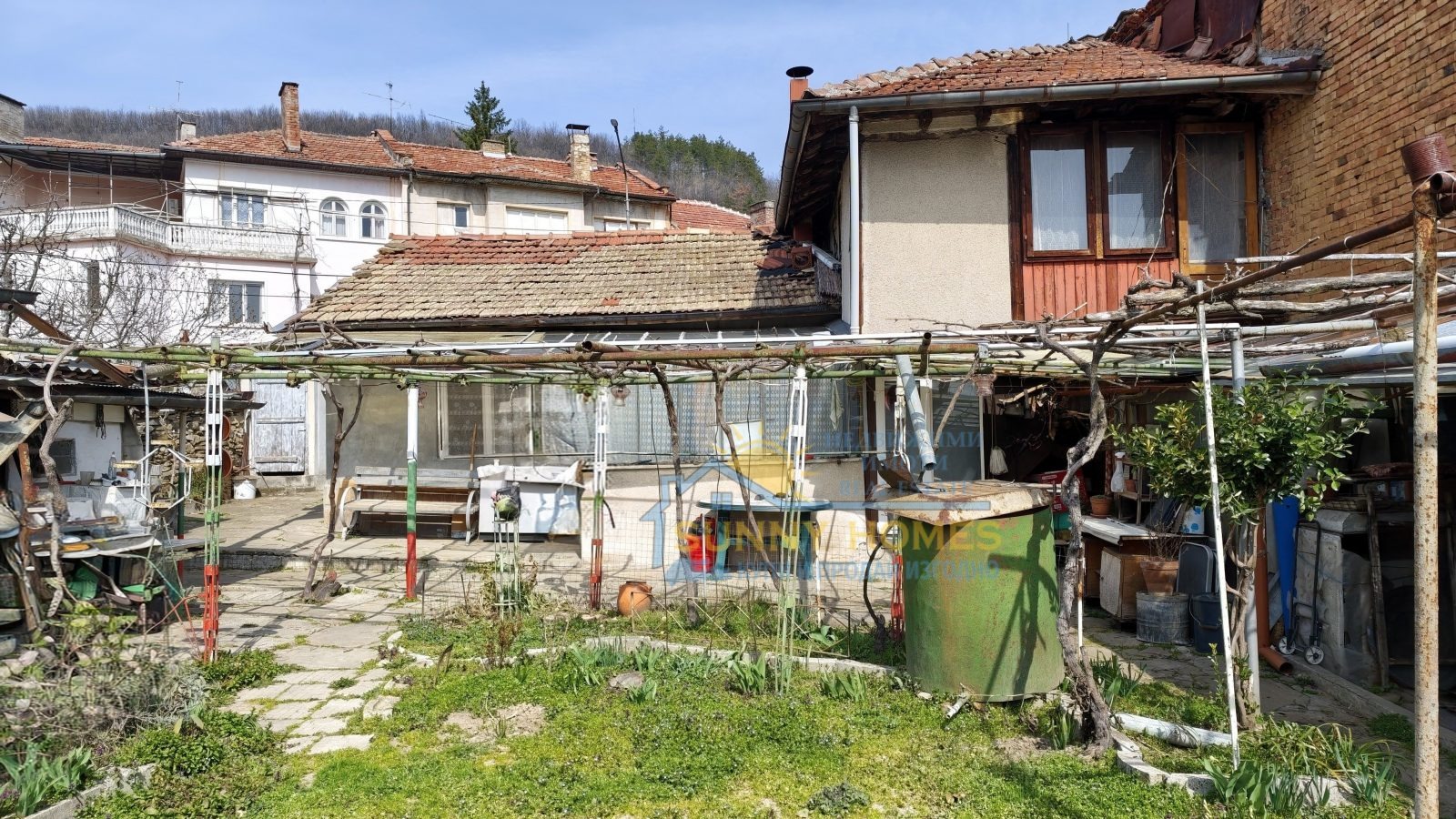 Продава КЪЩА, гр. Дряново, област Габрово