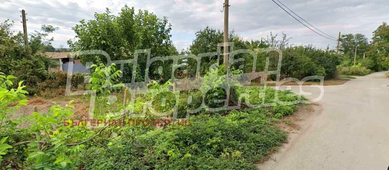 Продава ПАРЦЕЛ в област Шумен, с. Мараш - 704 кв.м / 27 098 € » 52 999.08 лв., БЪЛГЕРИАН ПРОПЕРТИС