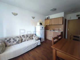 Продажба на двустайни апартаменти в област Добрич — страница 3 - изображение 17 