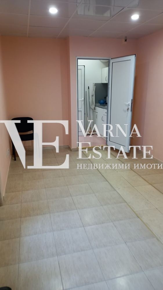 Продава 1-СТАЕН, гр. Варна, ВИНС-Червен площад, снимка 2 - Aпартаменти - 48414800