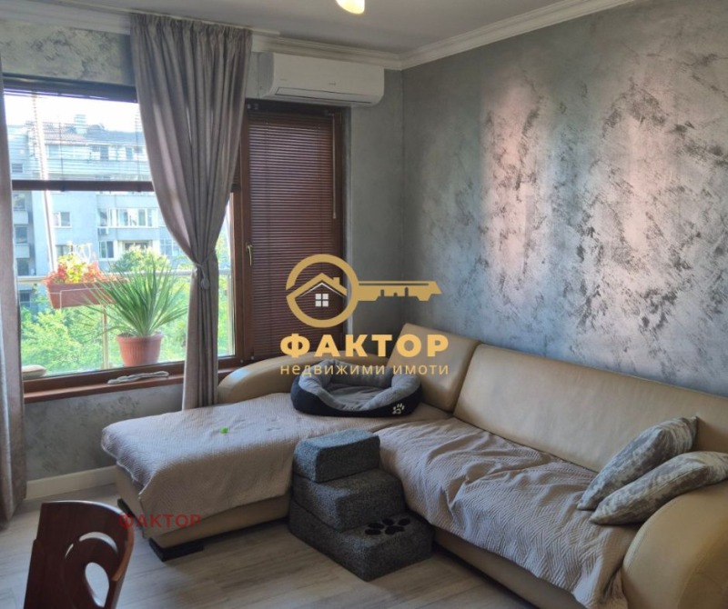 Продава  3-стаен град Пловдив , Въстанически , 100 кв.м | 42515056