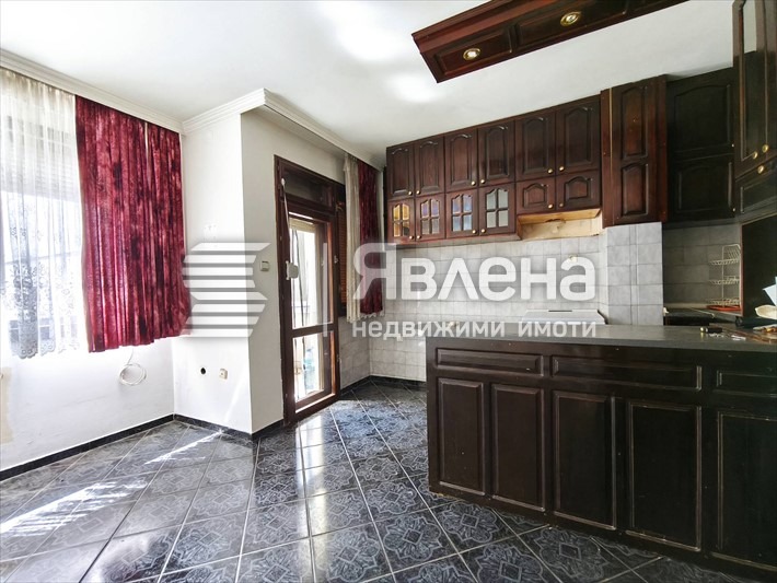 Продава 3-СТАЕН, гр. Пловдив, Център, снимка 2 - Апартаменти - 56135310