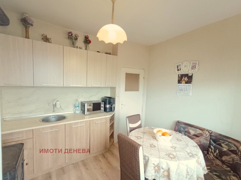 Продава 4-СТАЕН, гр. Добрич, Балик, снимка 3 - Апартаменти - 53382595