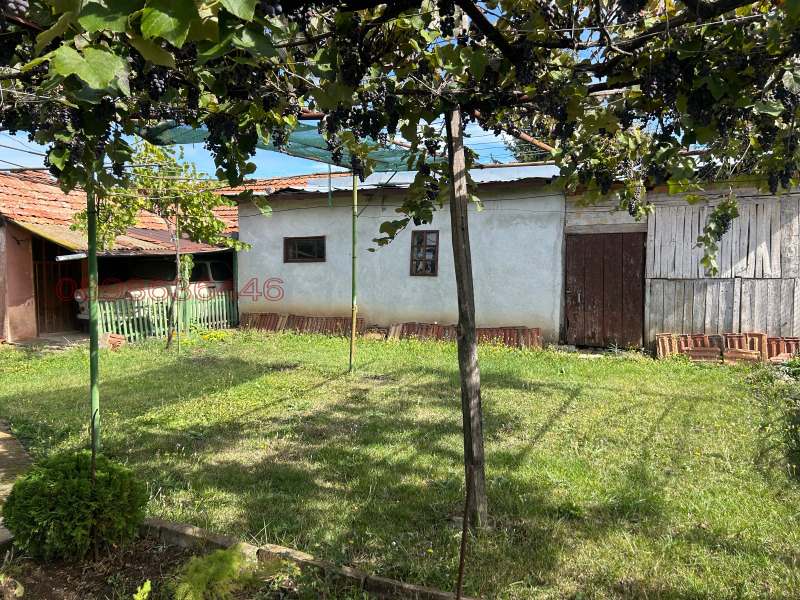 Продава КЪЩА, с. Долни Раковец, област Перник, снимка 3 - Къщи - 52785479