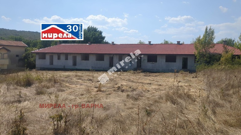 Продава КЪЩА, с. Юнец, област Варна, снимка 2 - Къщи - 52094096