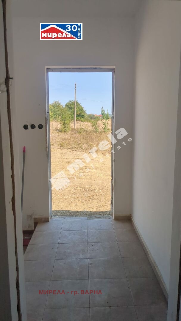 Продава КЪЩА, с. Юнец, област Варна, снимка 11 - Къщи - 52094096