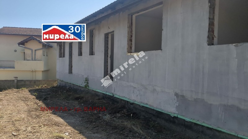 Продава КЪЩА, с. Юнец, област Варна, снимка 3 - Къщи - 52094096