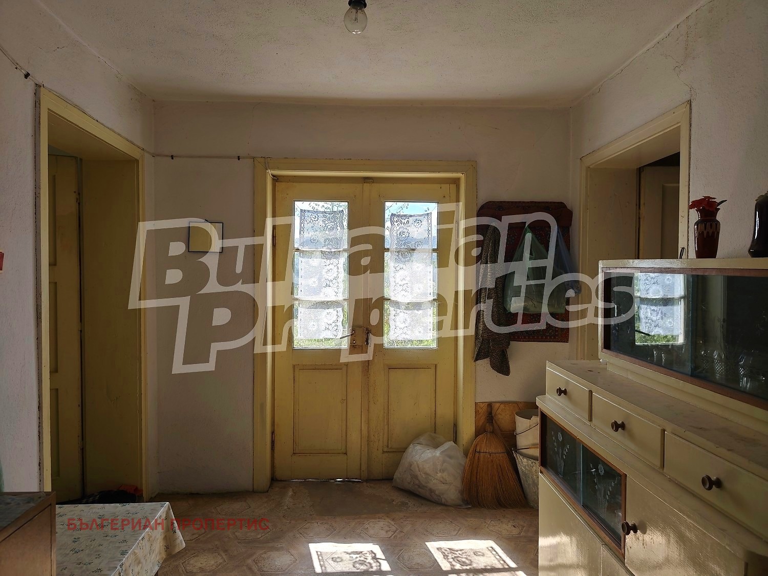 Продава КЪЩА, с. Голям извор, област Ловеч, снимка 9 - Къщи - 55121530