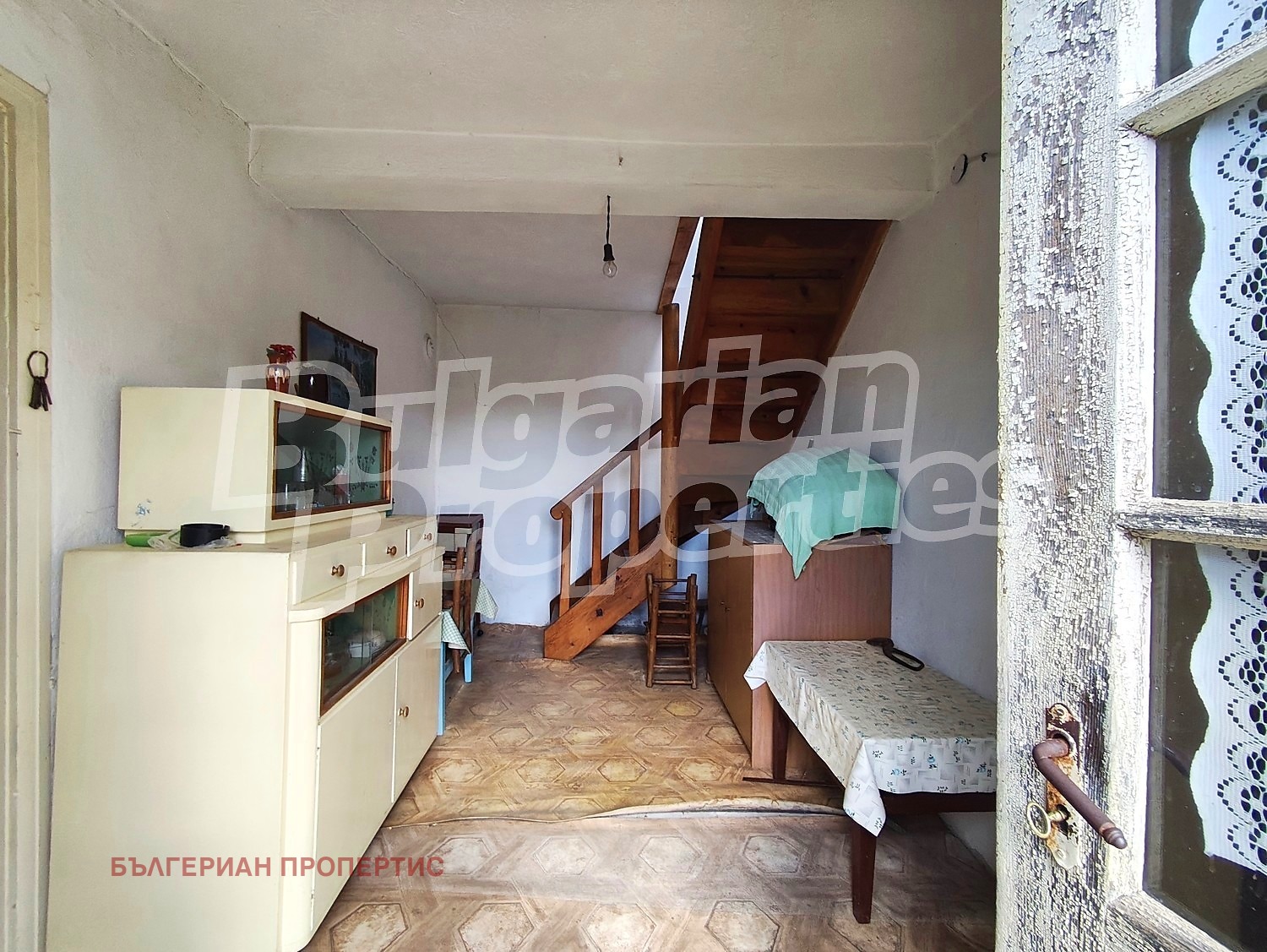 Продава КЪЩА, с. Голям извор, област Ловеч, снимка 8 - Къщи - 55121530