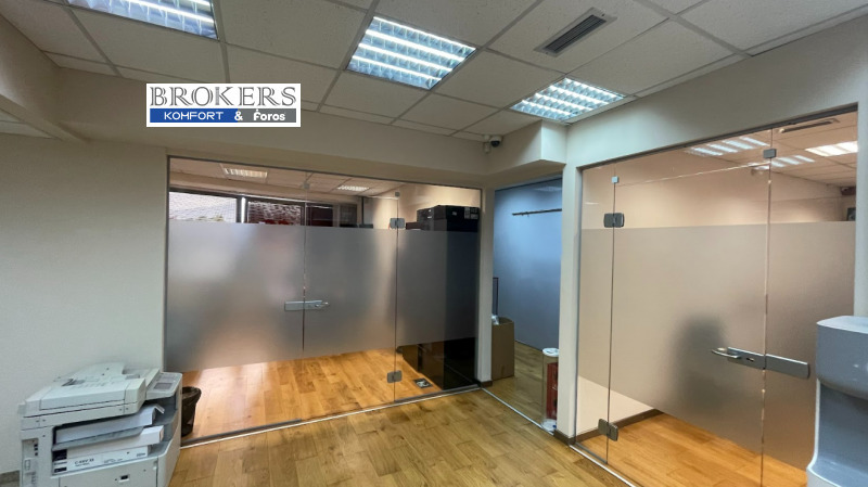 À venda  Escritório Sofia , Centar , 393 m² | 91144357 - imagem [4]