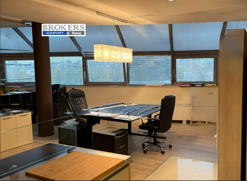 En venta  Oficina Sofia , Tsentar , 310 metros cuadrados | 91144357