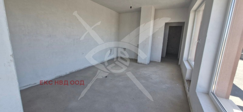 En venta  Estudio Plovdiv , Komatevski vazel , 88 metros cuadrados | 86376563 - imagen [2]