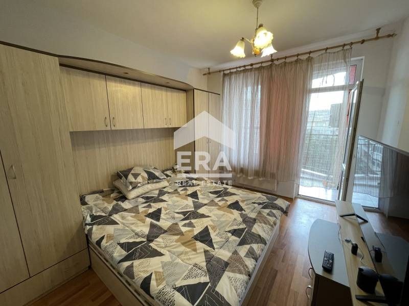 En venta  2 dormitorios Ruse , Shirok tsentar , 99 metros cuadrados | 79665070 - imagen [4]