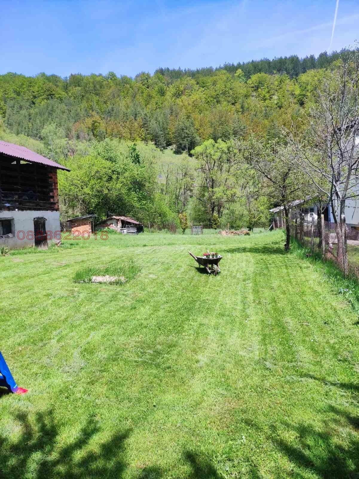 Продава КЪЩА, с. Гинци, област София област